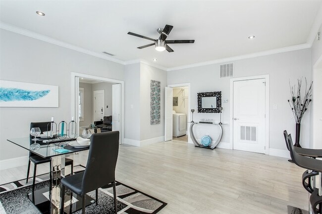 Building Photo - 4719 Junius St