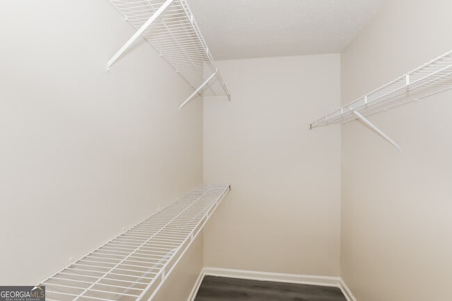 Building Photo - 7434 Chad's Cir