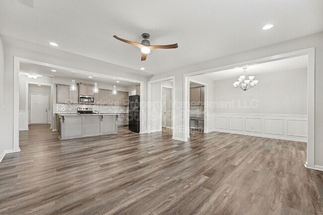 Building Photo - 5984 River Mdw Ct