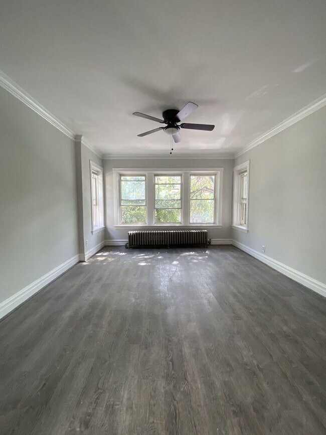 Primary Photo - 2 bedroom in Chicago IL 60647