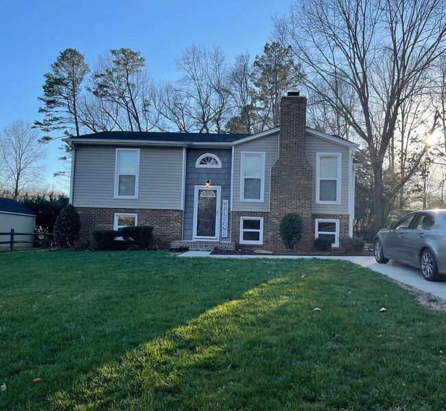 Building Photo - 8632 Conklin Pl