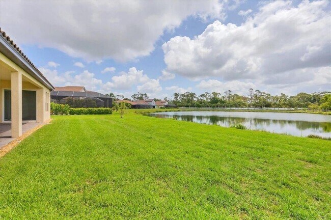 Building Photo - 7228 Great Egret Blvd