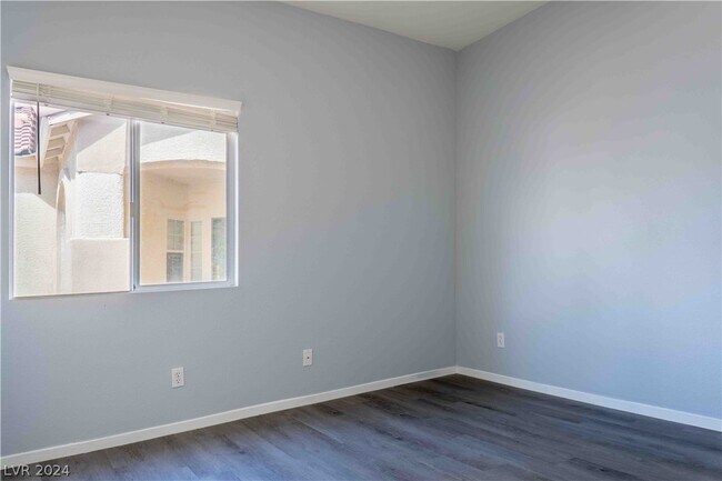 Building Photo - 10530 Santerno St