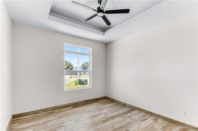 Building Photo - 1200 Arechiga Dr