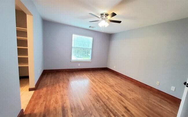 Building Photo - 18123 Flower Grove Ct