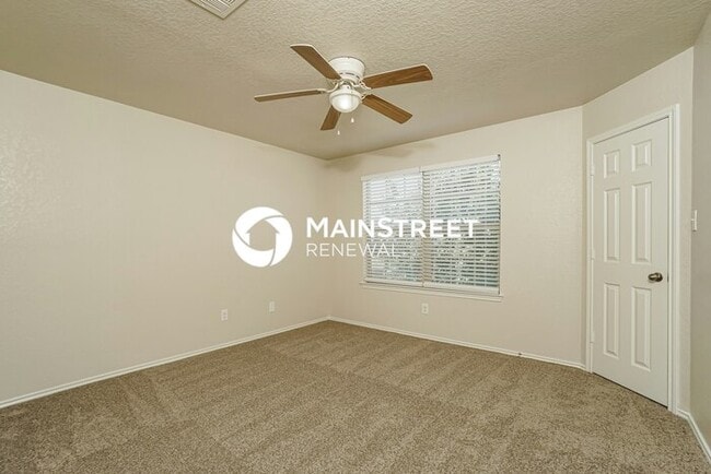 Building Photo - 4 Bedroom Pet-Friendly Home in SAN ANTONIO, TX with Main Street Renewal