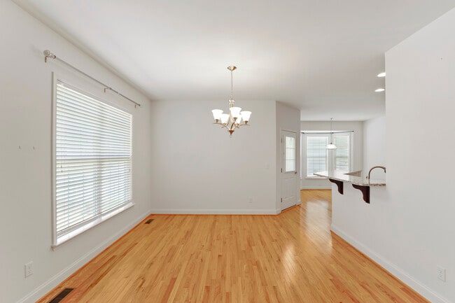 Building Photo - 609 Olde Field Dr