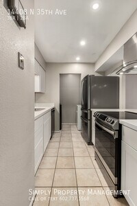Building Photo - 14408 N 35th Ave