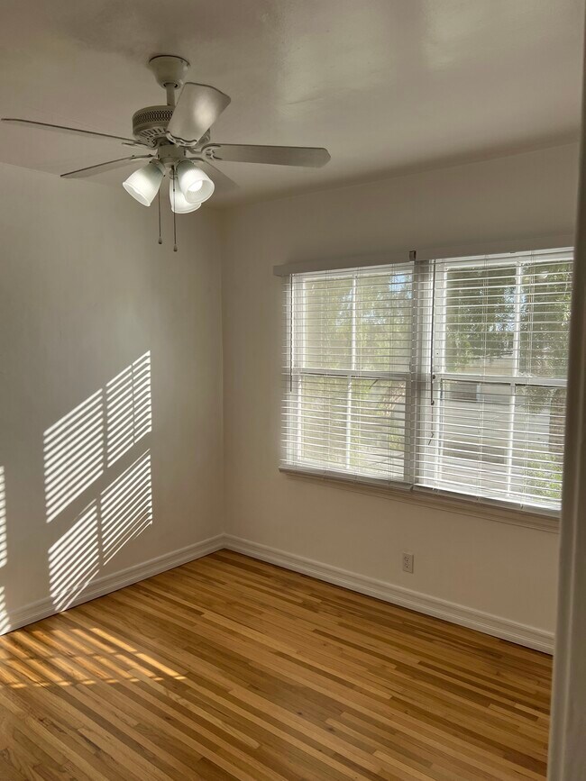 Bedroom - 1252 Franklin St