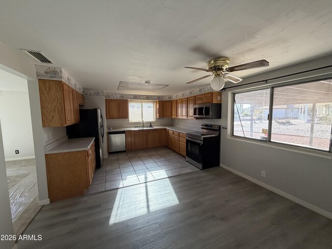 Building Photo - 2849 Dove Dr