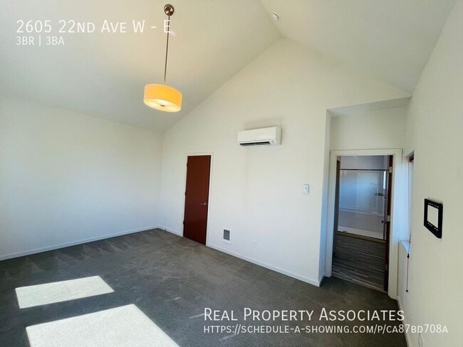 Building Photo - 2605 22nd Ave W