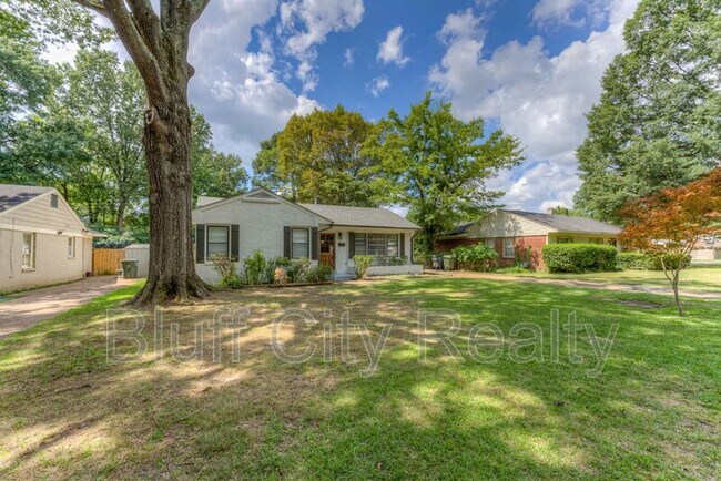 Building Photo - 1409 Dearing Rd