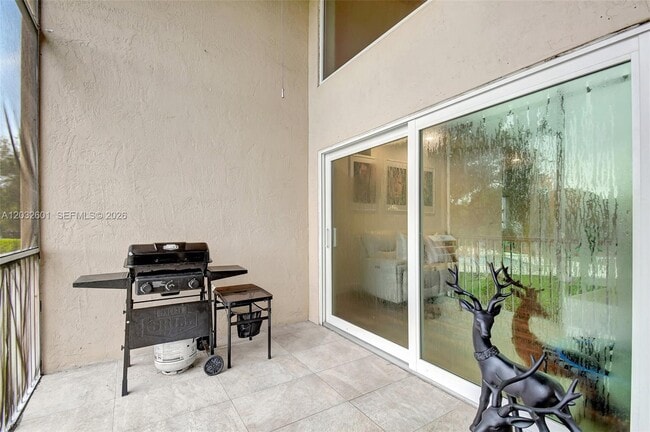 Building Photo - 16339 Malibu Dr