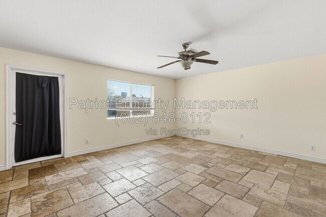 Building Photo - 1275 W Del Rio St