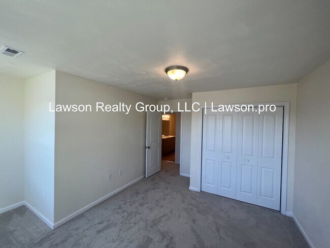 Building Photo - Newer Construction in Vinton with Incredible Mountain Views and  Attached Garage