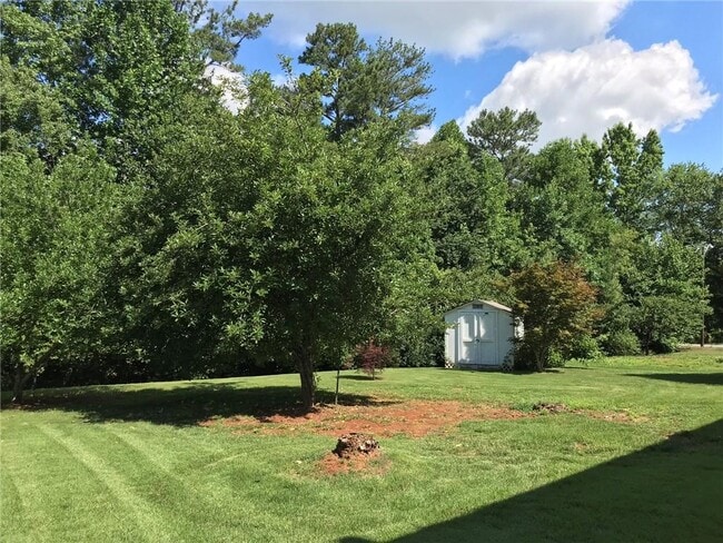Building Photo - 2017 Grove Park Ct