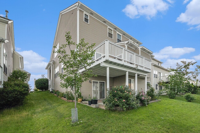 Building Photo - 1304 N Bay Dr