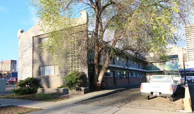 Building Photo - 150 Ralston St