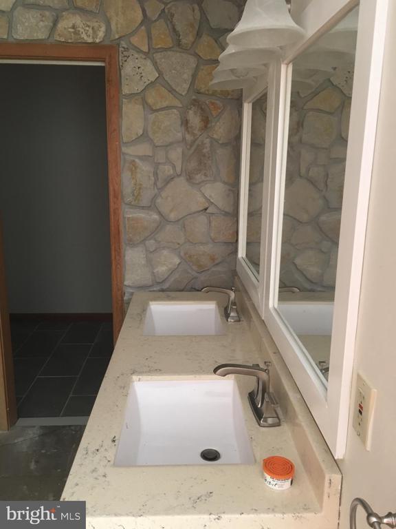 Building Photo - 561 Mullica Hill Rd