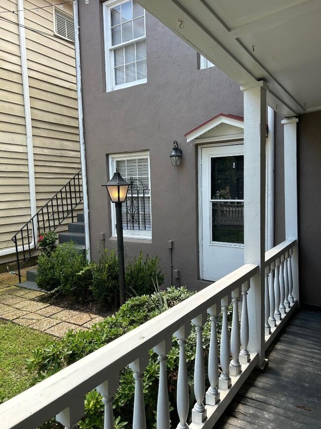 Primary Photo - 67 Alexander St