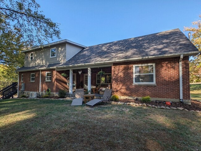 Building Photo - 317 Balsam Dr