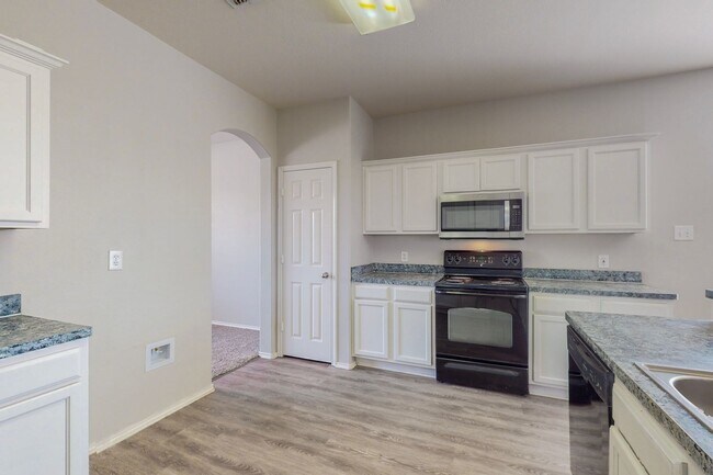 Building Photo - ***Pre-Marketing*** Great Home with Room T...