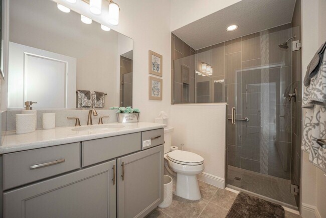 Building Photo - Seasonal 3BR/2BA  with 2-car Garage and PO...