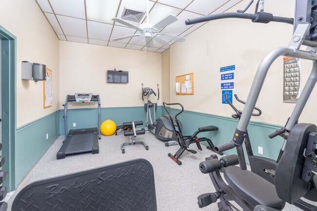 Building Photo - Fully Furnished 2-Bedroom, 2-Bath Beachfront Condo