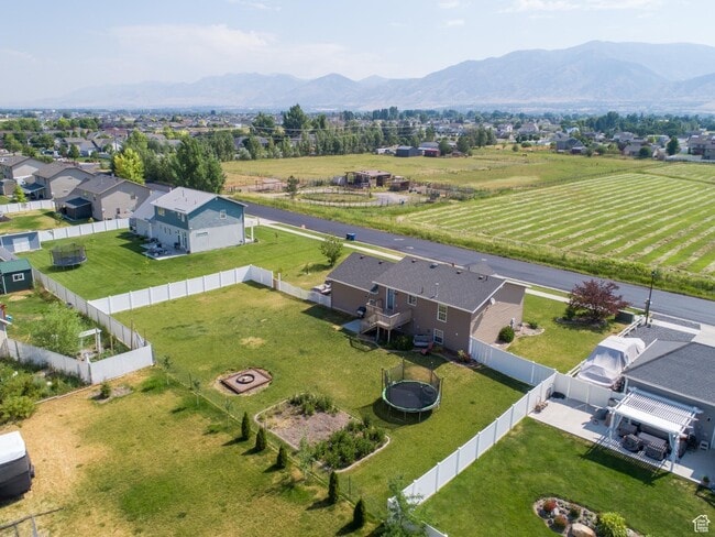 Building Photo - 3261 S 1500 W