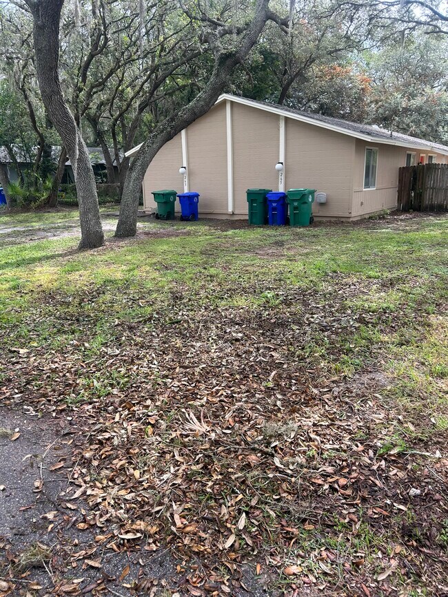 Primary Photo - 265 Ruskin Street