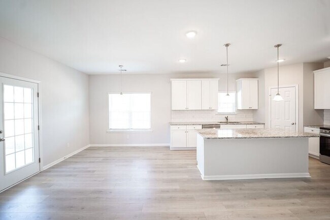 Building Photo - 125 Chilburn Cir