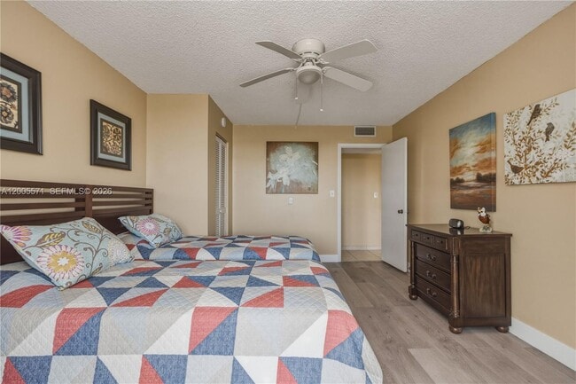 Building Photo - 1600 S Ocean Dr