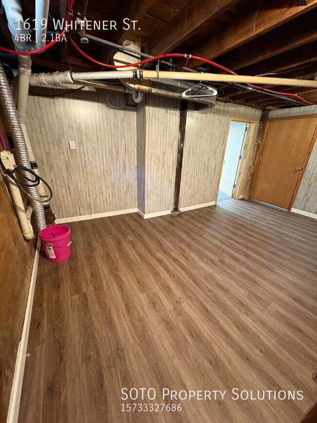 Building Photo - 1619 Whitener St