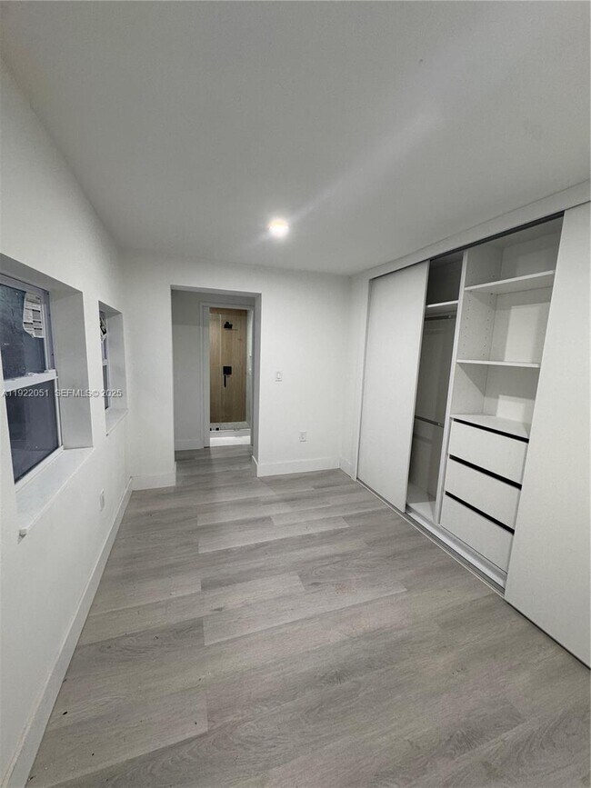 Building Photo - 2353 SW 11th Terrace