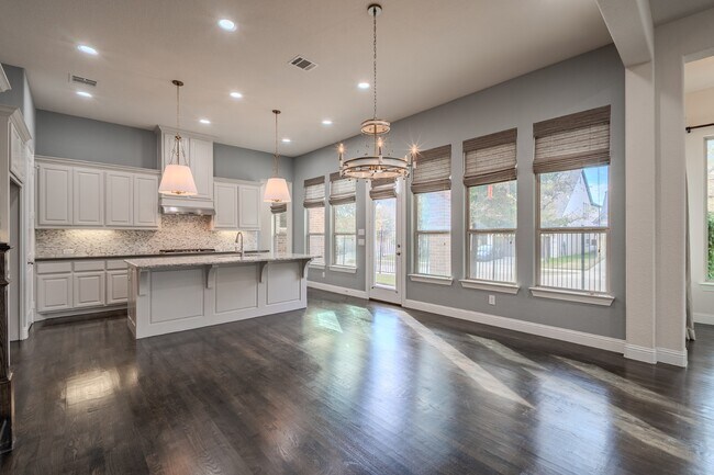 Building Photo - 1117 Ferndale Dr