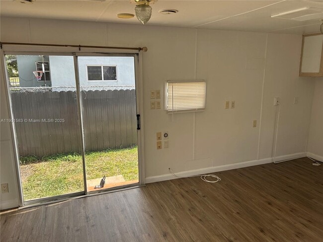 Building Photo - 1600 NW 42nd St