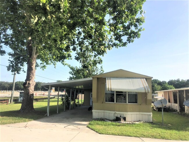 Building Photo - CUTE (2BR/1BA) Wesley Chapel Mobile Home w...