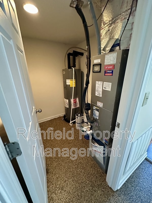 Building Photo - 11212 Pegasus Dr