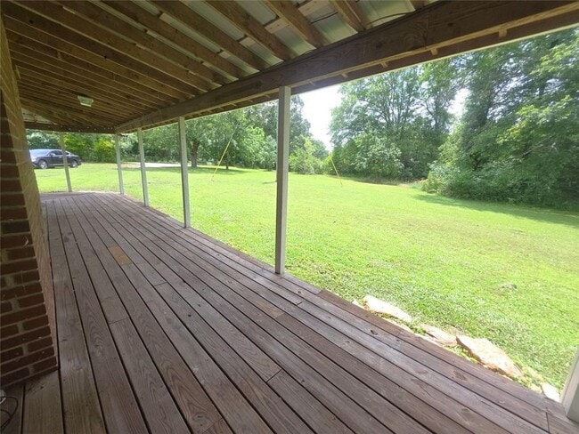 Building Photo - 220 Tuscarora Trail