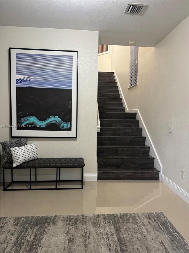 Building Photo - 1547 Passion Vine Cir