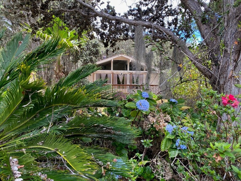 Cottage from front garden - 99-1808 Painiu Loop