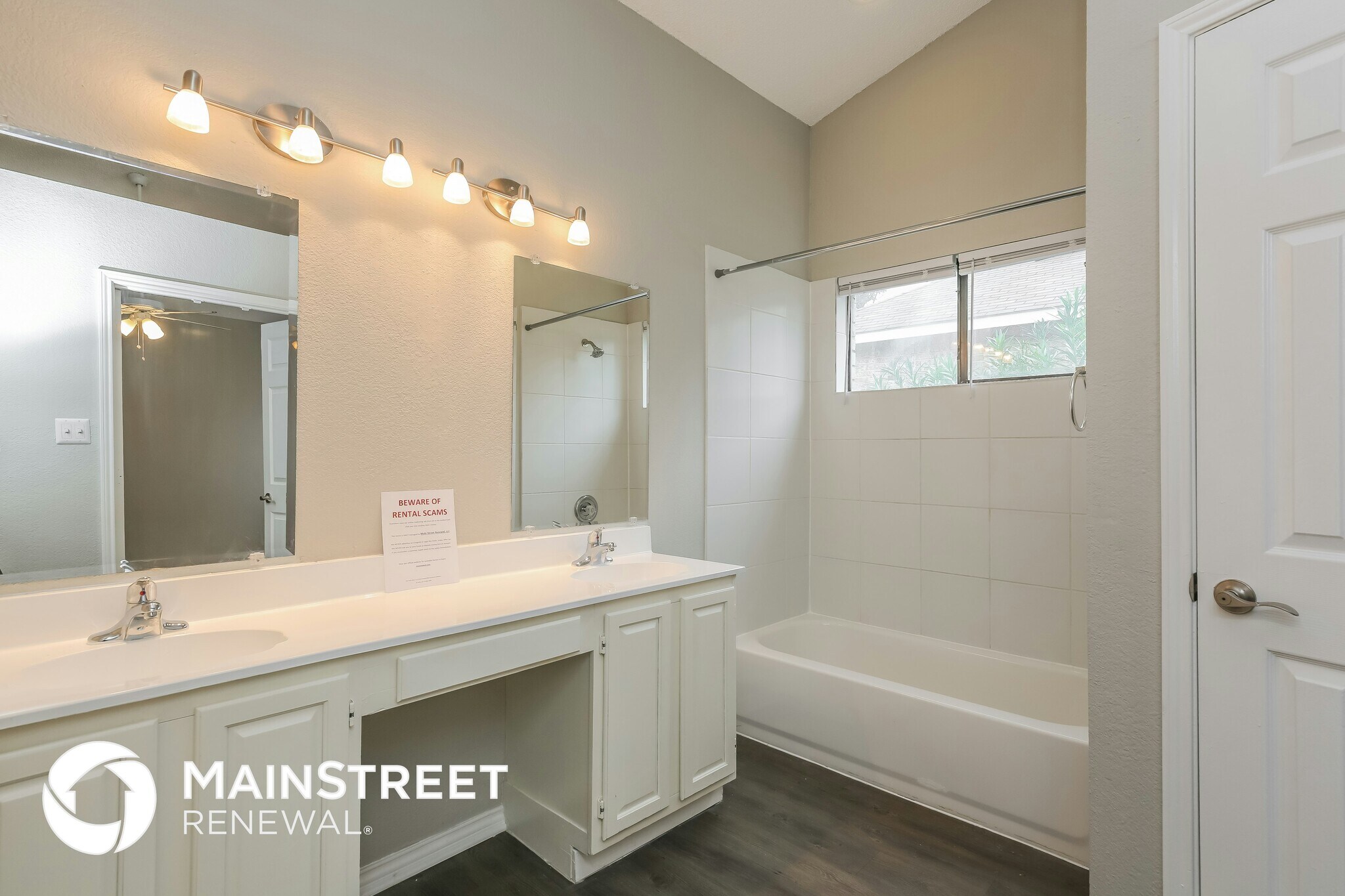 Building Photo - 4116 O B Crowe Dr