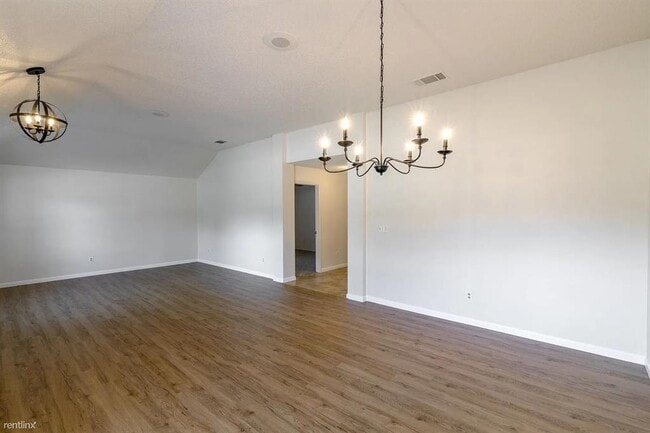 Building Photo - 6707 Carisbrooke Ln