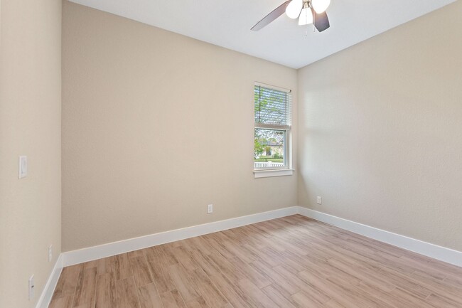 Building Photo - Deposit-Free! Modern, energy efficient hom...