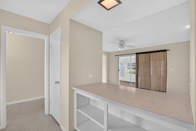 Building Photo - Affordable Sun city Home
