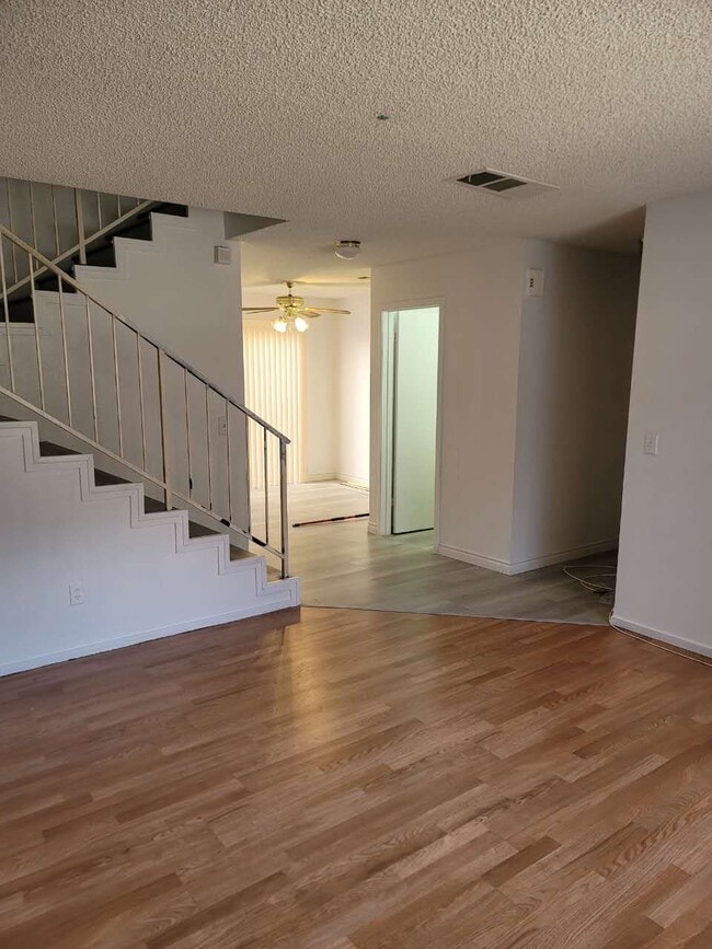 Building Photo - 6750 Del Rey Ave