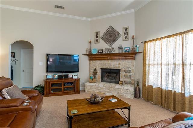 Building Photo - 225 Glenview Dr