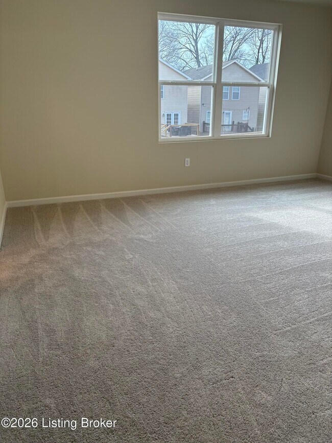 Building Photo - 2013 Lyndon Green Cir