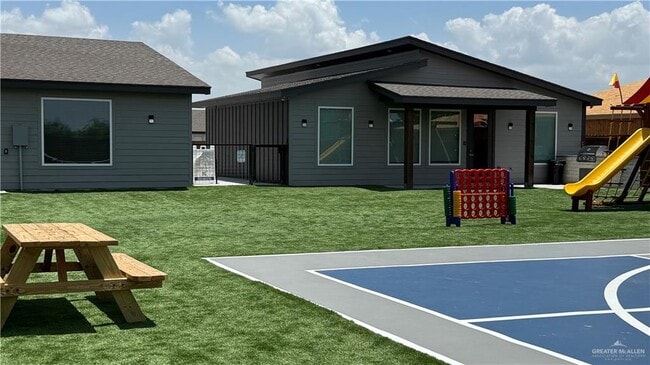 Building Photo - 29 Onyx Dr