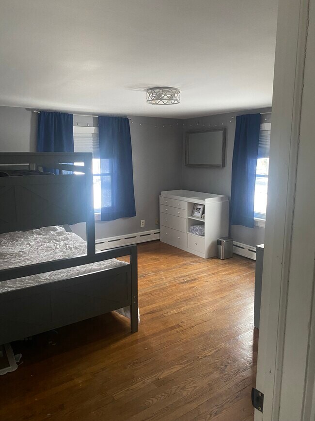 297 Cooper St 297 Cooper St Agawam MA 01001 Apartment Finder